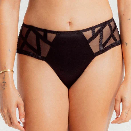 Lingerie Louisa Bracq</br><h3>Modèle SERIE - Shorty- Noir</h3>
