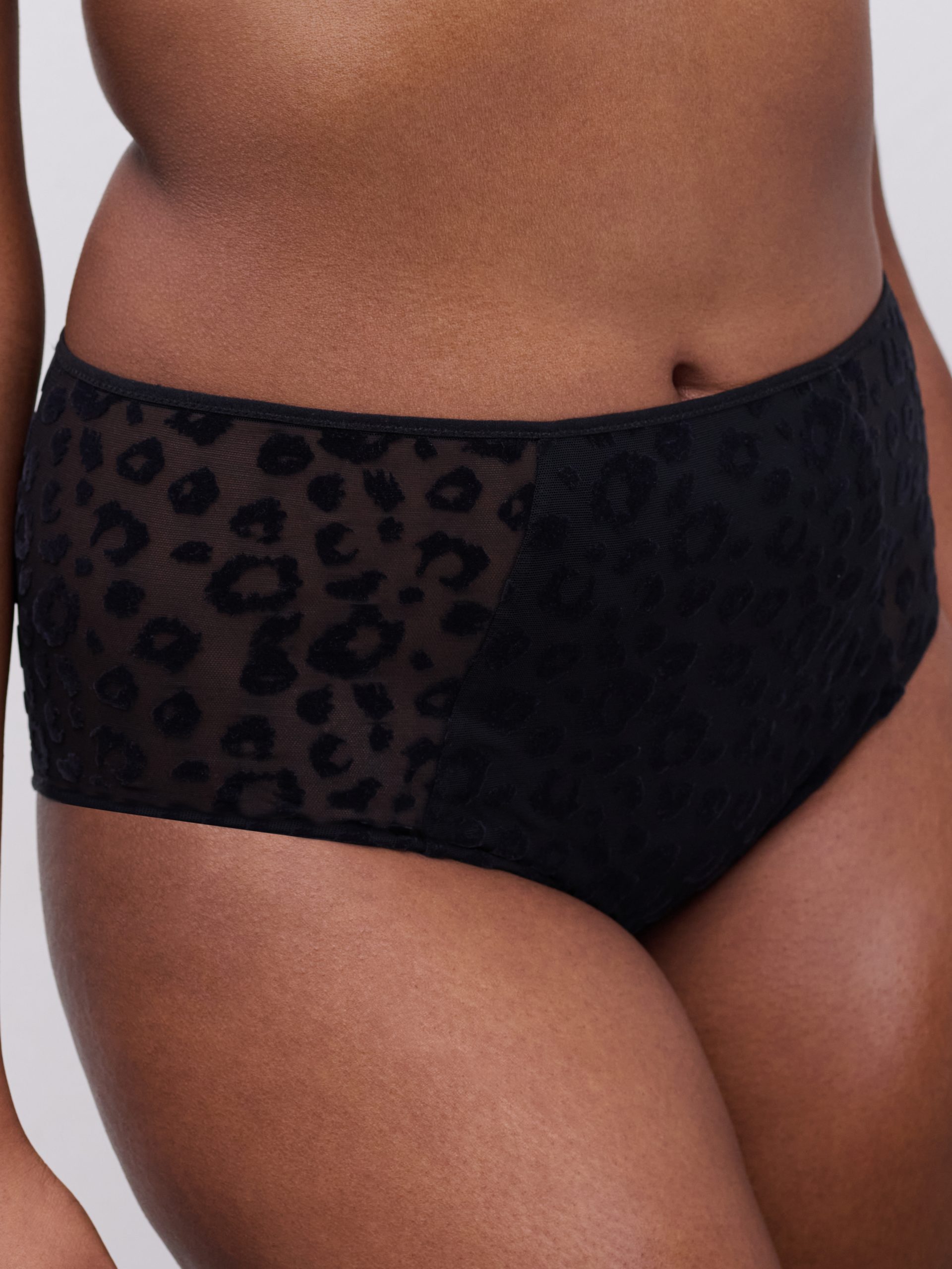 Lingerie Chantelle Pulp </br><h3>Modèle Girls -Culotte Haute- Noir</h3>