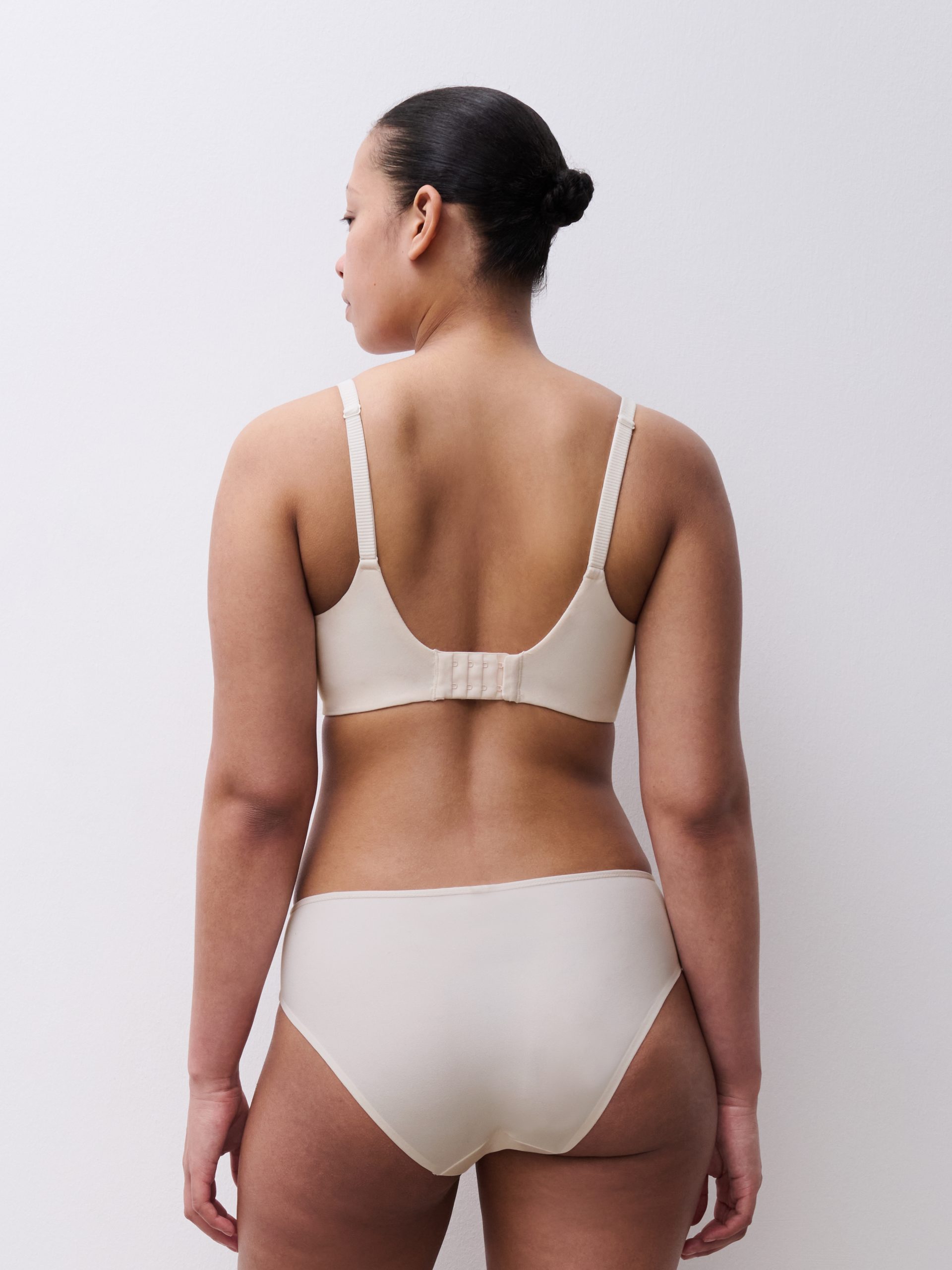 Lingerie Chantelle Easy Feel</br><h3>HONEY  -Slip- Talc</h3> – Image 2